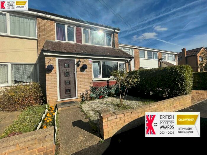 3 Bedroom Terraced House To Rent In Sun Street, Biggleswade, SG18