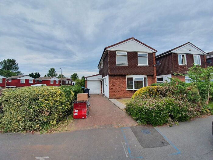 3 Bedroom Property To Rent In Priory Close, West Bromwich, B70