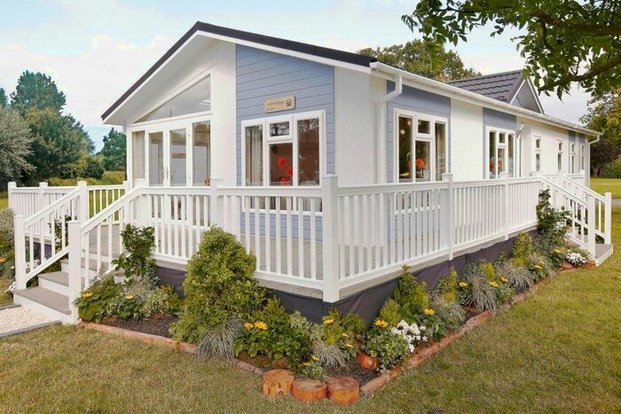 2 Bedroom Mobile/park Home For Sale In Holyhead Road, Albrighton, Wolverhampton, WV7