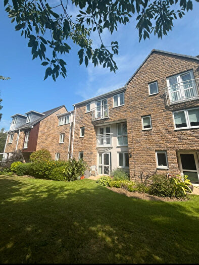 2 Bedroom Apartment For Sale In Sykes Court, West Yorkshire, HD3