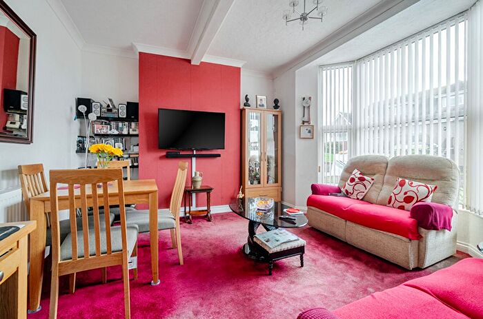 1 Bedroom Flat For Sale In Morin Road, Paignton, Devon, TQ3