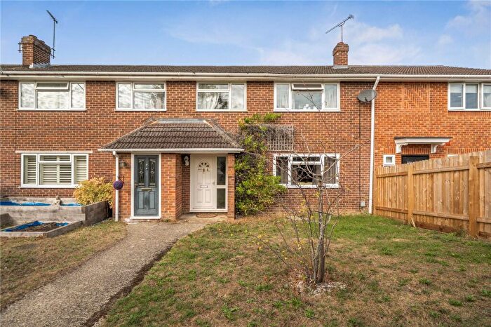3 Bedroom Terraced House For Sale In Beaulieu Gardens, Blackwater, Hampshire, GU17