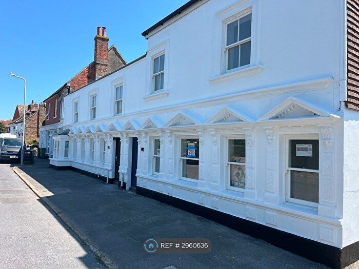 2 Bedroom Terraced House To Rent In Park Street, Lydd, TN29