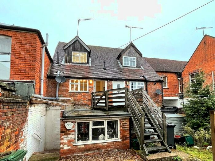 1 Bedroom Apartment To Rent In Friday Street, Henley-on-Thames, RG9