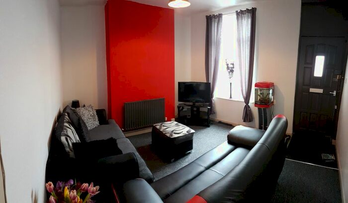 2 Bedroom Flat To Rent In Sculcoates Lane, Hull HU5