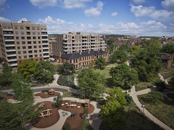 2 Bedroom Flat For Sale In St Ann's Road, London, N15