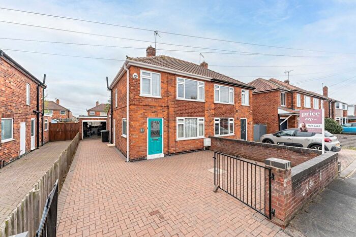 3 Bedroom Semi Detached House For Sale In Redthorn Drive, Huntington, YO31