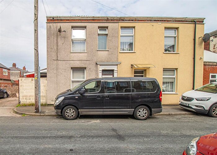 3 Bedroom End Of Terrace House For Sale In Eccles Street, Preston, PR1