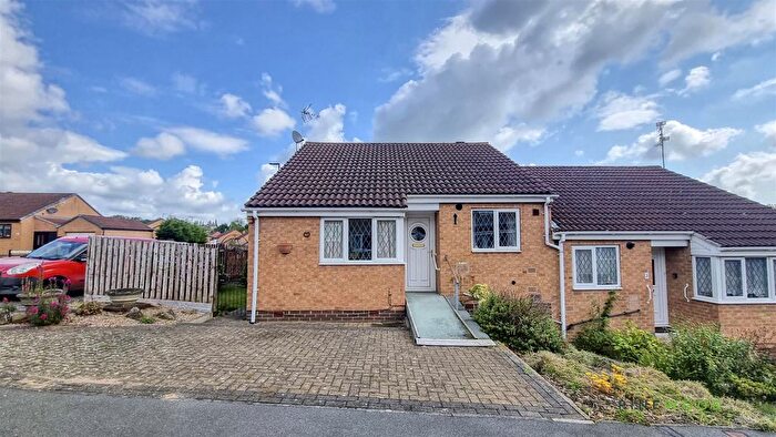 2 Bedroom Semi-Detached Bungalow For Sale In Balmoral Way, New Whittington, Chesterfield, Derbyshire, S43