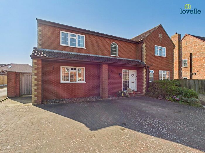 4 Bedroom Detached House For Sale In Homeleigh Court, Middle Rasen, LN8