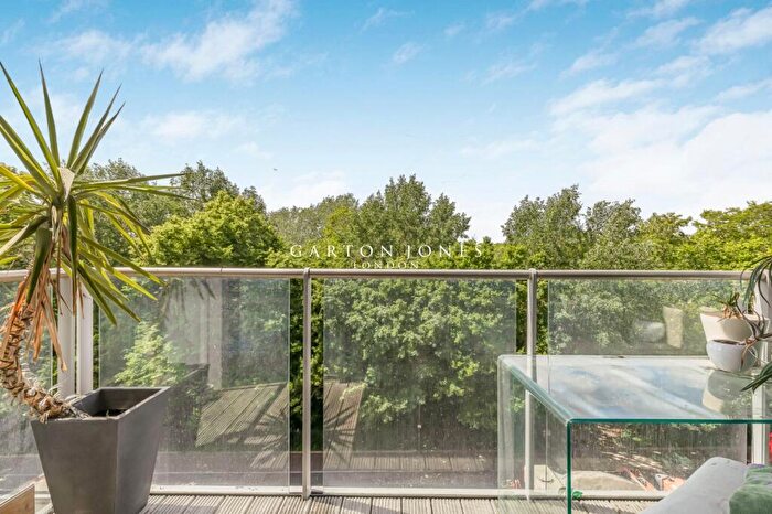 1 Bedroom Apartment For Sale In Lanson Building, Queenstown Road, London, SW11