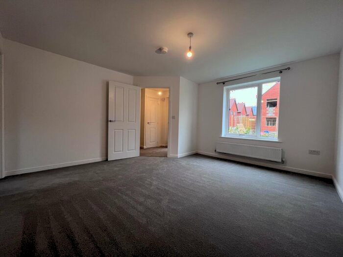 3 Bedroom Semi-Detached House To Rent In Stonyfield Road, Whiteley, Fareham, PO15