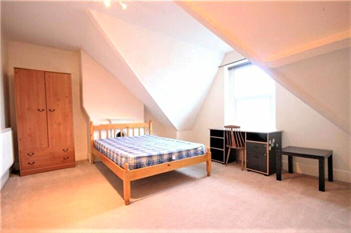 4 Bedroom House To Rent In Gloucester Road, Bristol, BS7