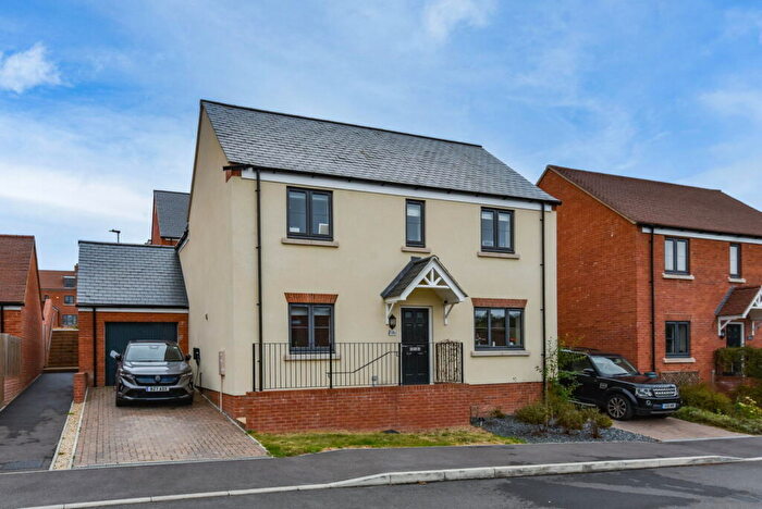 4 Bedroom Detached House For Sale In Strawberry Fields, Easterton, Devizes, SN10