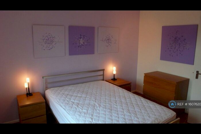 2 Bedroom Flat To Rent In Sherborne Street, Manchester, M8