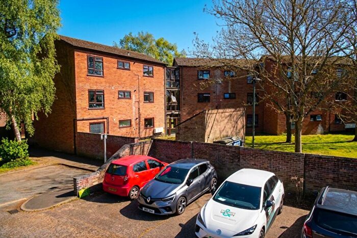 2 Bedroom Flat For Sale In Russet Grove, Norwich -, NR4