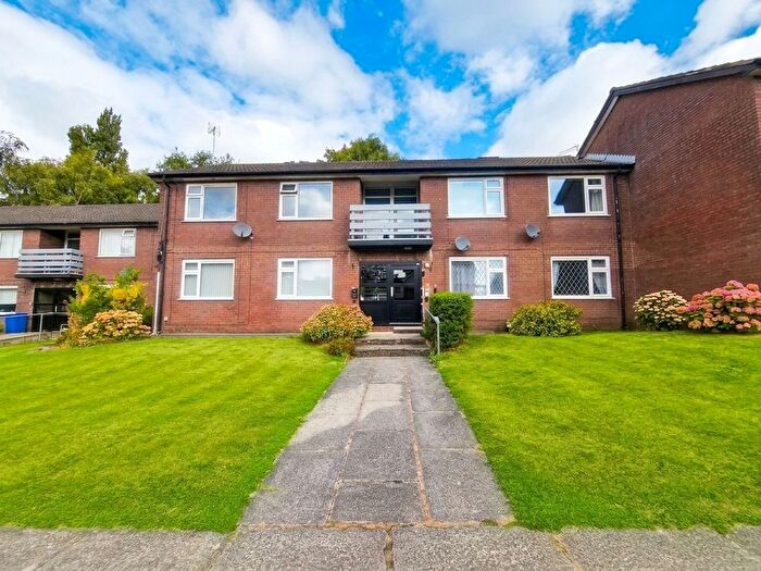 1 Bedroom Flat To Rent In Heywood Gardens, Prestwich, M25