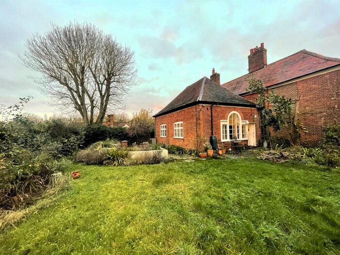 1 Bedroom Semi-Detached Bungalow For Sale In Church Hill, Hoxne, Eye, IP21