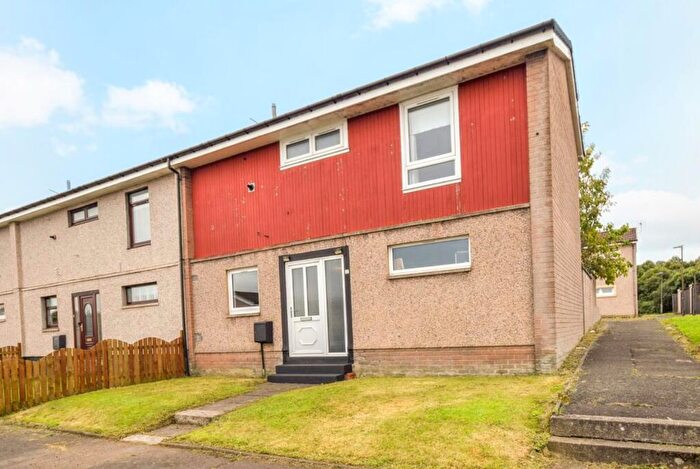 3 Bedroom Terraced House To Rent In Banavie Road, Newmains, Wishaw, ML2