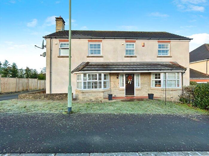 4 Bedroom House To Rent In Woodford Gardens, Barnstaple, Devon, EX32
