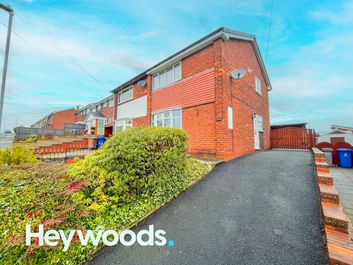 3 Bedroom Semi-Detached House To Rent In Newmount Road, Longton, Stoke-On-Trent, ST4