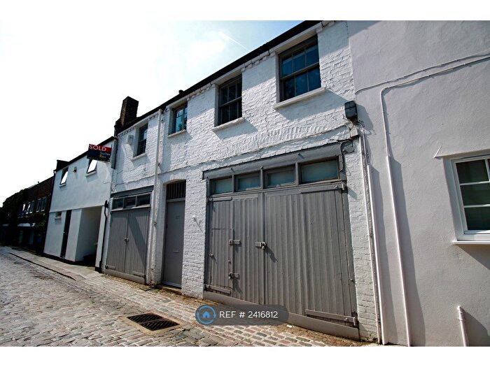 4 Bedroom Terraced House To Rent In Camden Mews, London, NW1