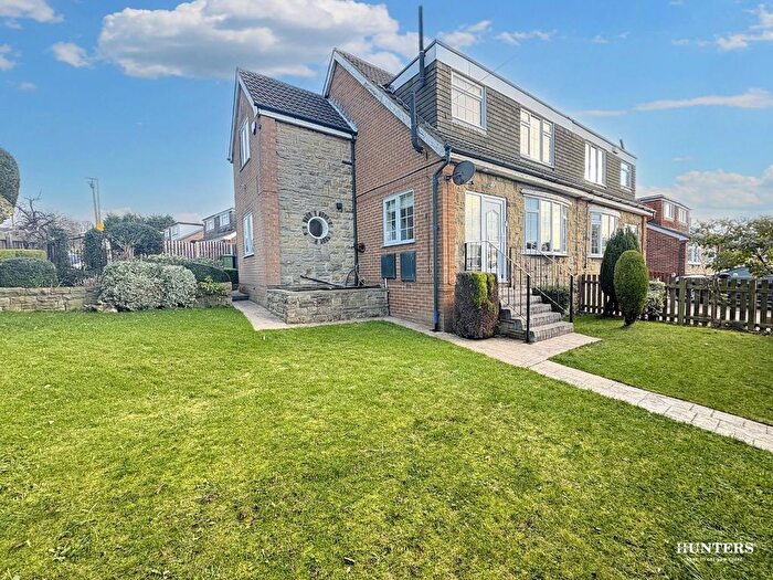 4 Bedroom Semi Detached House For Sale In Laburnum Road, Dewsbury, WF13