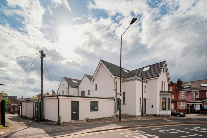 1 Bedroom Flat To Rent In Electro House Apartments, Copley Road, DN1