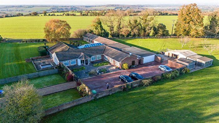 8 Bedroom Bungalow For Sale In Gabriel Spring Road, Fawkham, Kent, DA3