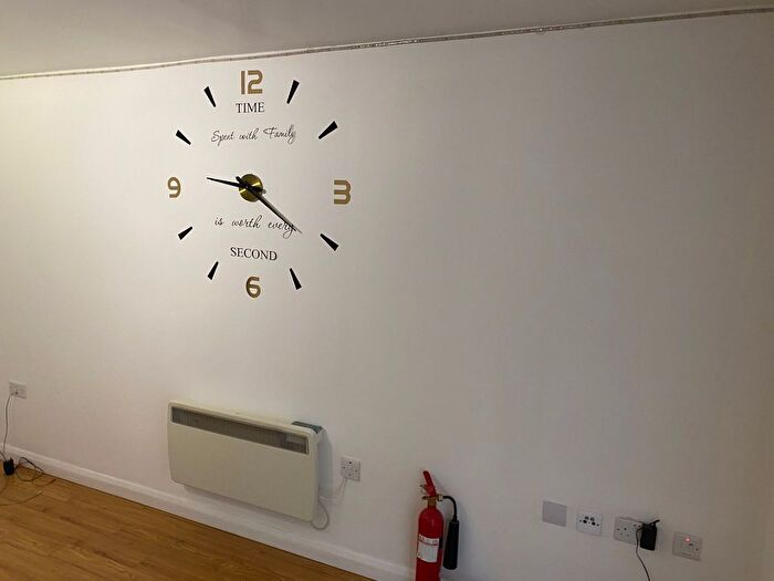 1 Bedroom Flat To Rent In Quainton Street, London, NW10