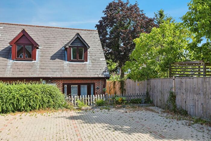 1 Bedroom Semi Detached House For Sale In High Street, Ticehurst, Wadhurst, East Sussex, TN5