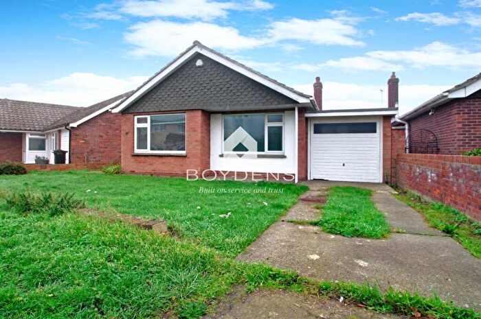 2 Bedroom Bungalow To Rent In Rush Green Road, Clacton On Sea, CO16