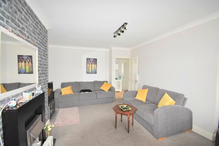2 Bedroom Maisonette To Rent In Park Mead, Sidcup, DA15