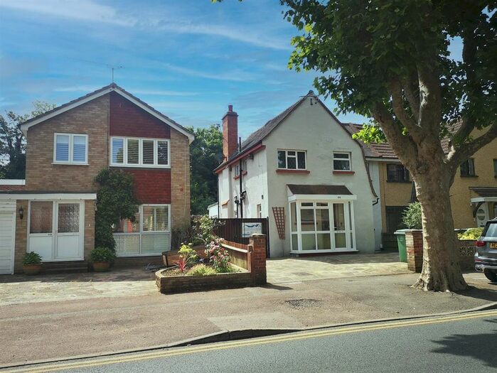 3 Bedroom Semi-Detached House To Rent In Colston Avenue, Carshalton, SM5