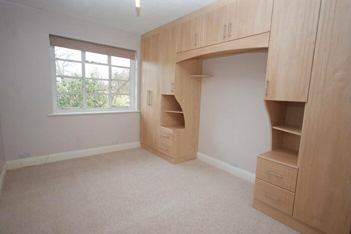 2 Bedroom Apartment To Rent In Capel Gardens, Pinner, HA5