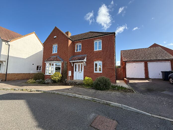 4 Bedroom Detached House For Sale In Garfield, Langford, Biggleswade, SG18