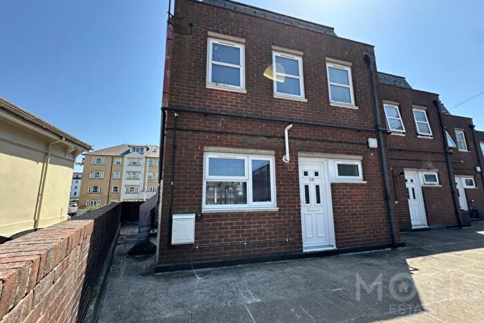 3 Bedroom Maisonette To Rent In Sandgate Road, Folkestone, CT20