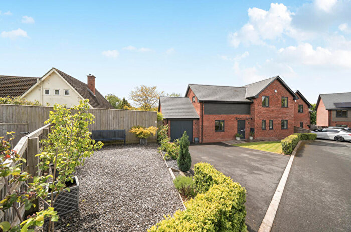 4 Bedroom Detached House For Sale In Spitehouse Rise, Pontrilas, Hereford, Herefordshire, HR2