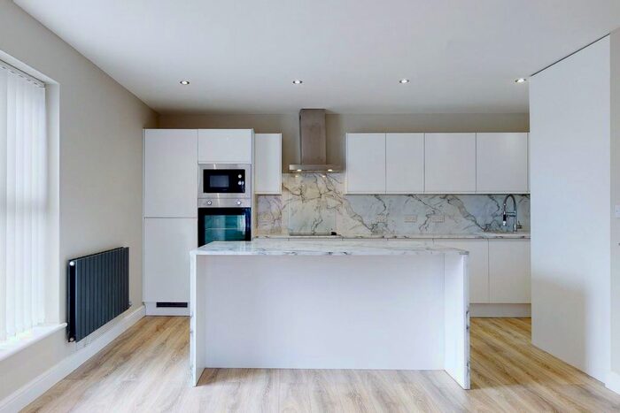 2 Bedroom Flat To Rent In Smithdown Road, Liverpool, L15