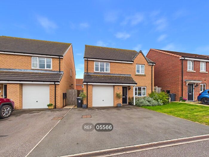 4 Bedroom Detached House To Rent In Kestrel Garth, Brayton, North Yorkshire, YO8