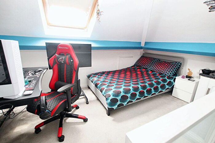 2 Bedroom Semi-Detached House For Sale In Beechwood Avenue, Littleborough, OL15