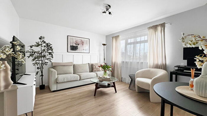1 Bedroom Flat For Sale In Wallington, Surrey, SM6