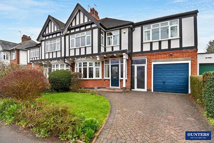 5 Bedroom Semi Detached House For Sale In Carisbrooke Road, Leicester, LE2