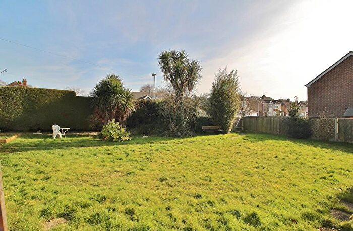 4 Bedroom Detached House For Sale In Stakes Road, Purbrook, PO7