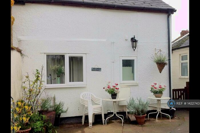 1 Bedroom Detached House To Rent In Alphington Rd, Exeter, EX2