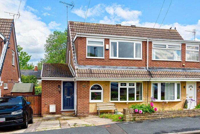 3 Bedroom Semi-Detached House For Sale In Leyburn Grove, Chapeltown, Sheffield, S35