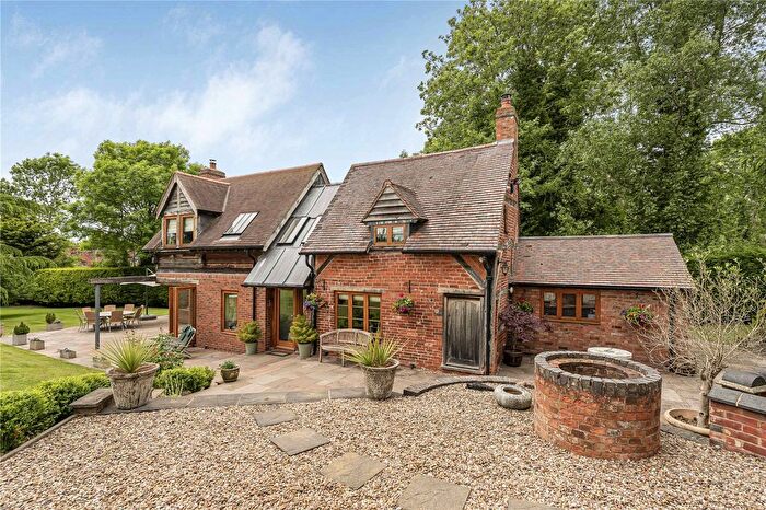 3 Bedroom Detached House For Sale In Mill Lane, Rowington, Warwick, Warwickshire, CV35