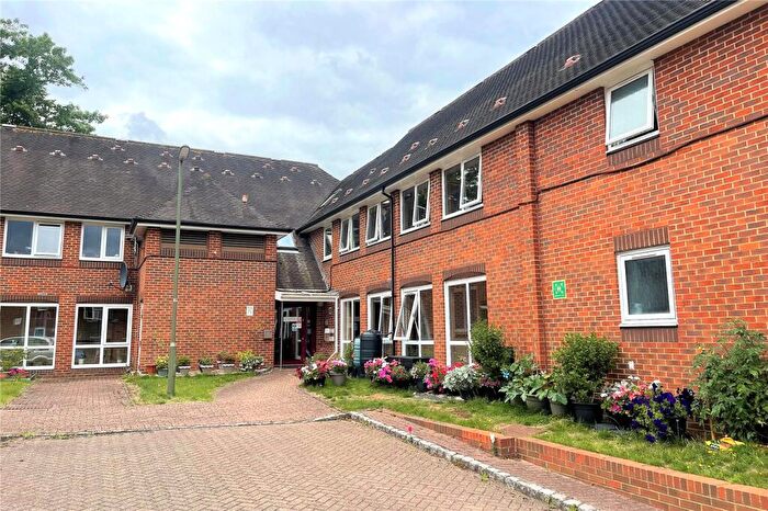 1 Bedroom Retirement Property For Sale In Appley Drive, Camberley, Surrey, GU15