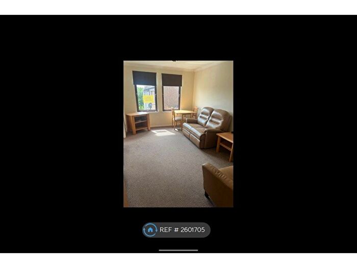 2 Bedroom Flat To Rent In Headland Court, Aberdeen, AB10