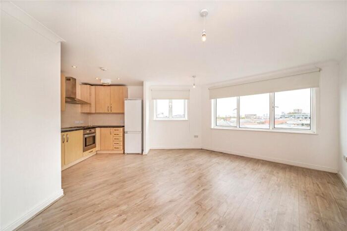 2 Bedroom Flat For Sale In Mercer Court, Candle Street, Stepney, London, E1